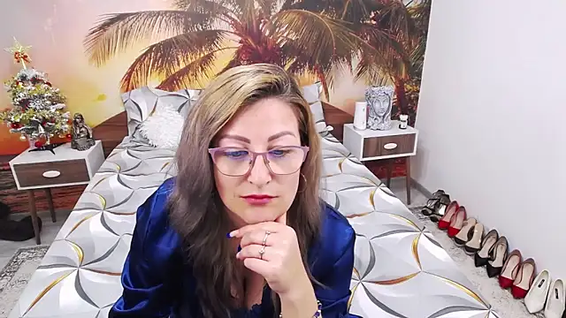 eviajoness online show from 12, 12, 2024