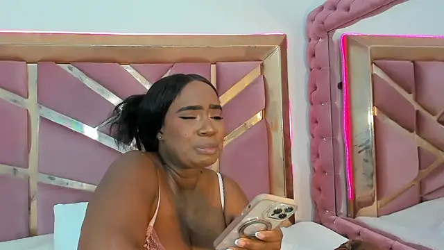 Britanymooree online show from 24, 5, 2026