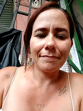 Magica lorena online show from 2, 3, 2025