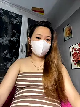 Snapshot of Odette68 chatting on 23, 9, 2025 Odette68 online show from 23, 9, 2025