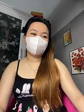 Snapshot of Odette68 chatting on 1, 10, 2025 Odette68 online show from 1, 10, 2025