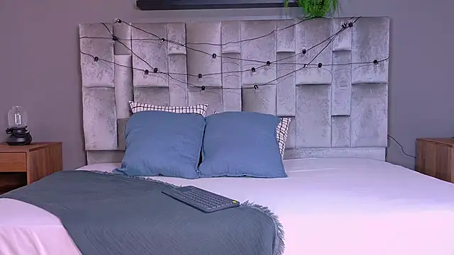 AmbarHills 1 online show from 12, 11, 2025