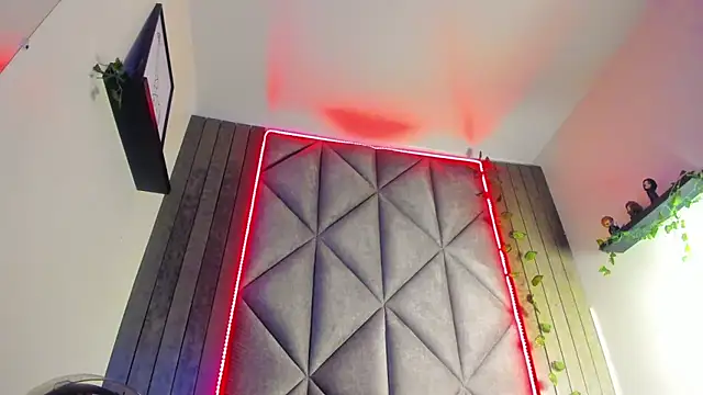 AbbyWathson online show from 25, 2, 2026