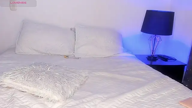 Snapshot of salome_lee chatting on 14, 11, 2025 salome lee online show from 14, 11, 2025