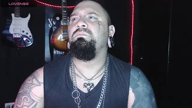 Snapshot of darkclothes chatting on 2, 12, 2025 darkclothes online show from 2, 12, 2025