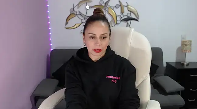 NicoleKitty  online show from 16, 2, 2025