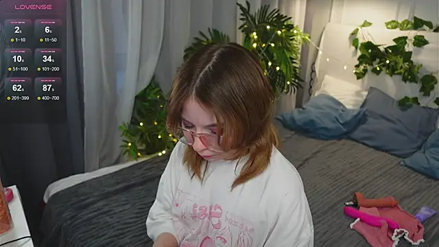 Snapshot of Coconut_Mia chatting on 26, 4, 2026 Coconut Mia online show from 26, 4, 2026