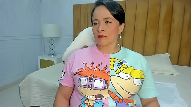 Daphne81  online show from 23, 1, 2025