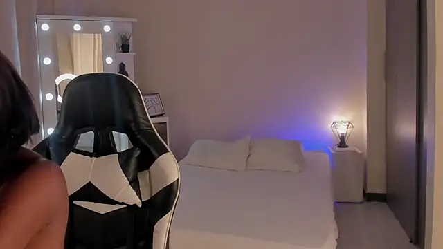 Snapshot of SavannahWildee chatting on 22, 3, 2025 SavannahWildee online show from 22, 3, 2025