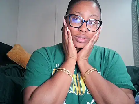 Nyxie Chaos online show from 23, 2, 2026