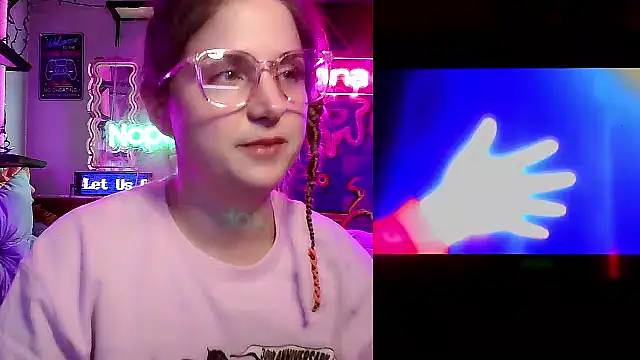 mirannacult online show from 30, 1, 2025