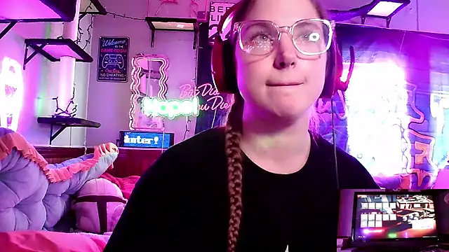 mirannacult online show from 1, 2, 2025