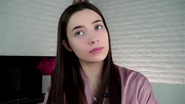 Snapshot of LowOncoming chatting on 17, 1, 2025 LowOncoming online show from 17, 1, 2025