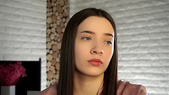 Snapshot of LowOncoming chatting on 29, 1, 2025 LowOncoming online show from 29, 1, 2025