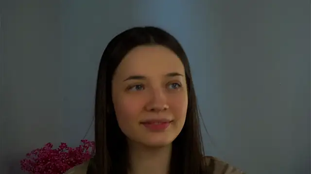 Snapshot of LowOncoming chatting on 18, 2, 2025 LowOncoming online show from 18, 2, 2025