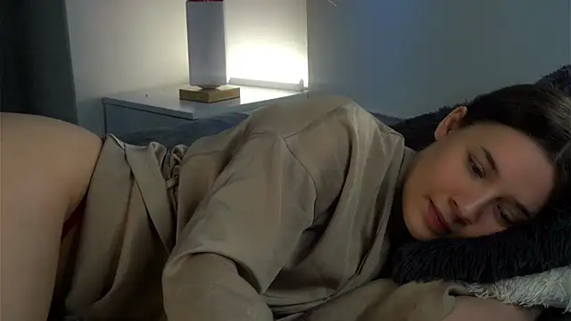 Snapshot of LowOncoming chatting on 19, 2, 2025 LowOncoming online show from 19, 2, 2025