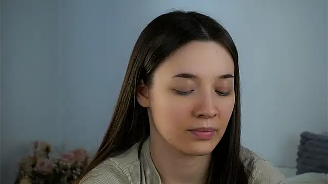 Snapshot of LowOncoming chatting on 8, 3, 2025 LowOncoming online show from 8, 3, 2025