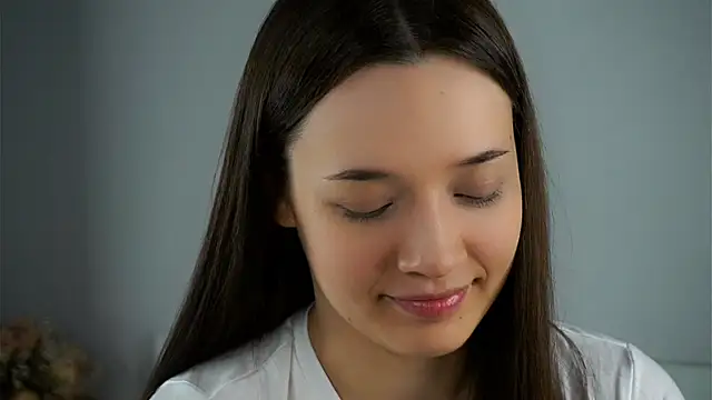 Snapshot of LowOncoming chatting on 11, 3, 2025 LowOncoming online show from 11, 3, 2025