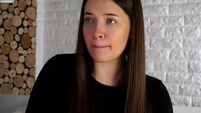 Snapshot of LowOncoming chatting on 12, 10, 2025 LowOncoming online show from 12, 10, 2025