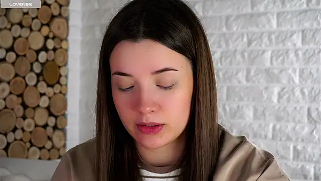 Snapshot of LowOncoming chatting on 23, 10, 2025 LowOncoming online show from 23, 10, 2025