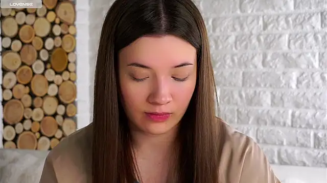 Snapshot of LowOncoming chatting on 2, 11, 2025 LowOncoming online show from 2, 11, 2025