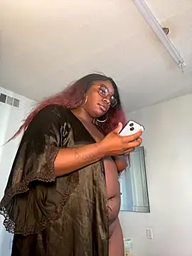 LillShayy online show from 12, 10, 2025