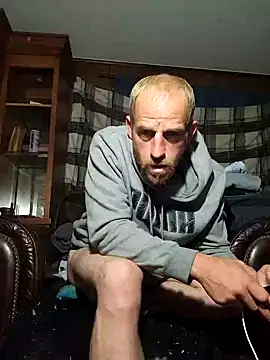 Snapshot of 5g4ever chatting on 6, 1, 2025 5g4ever online show from 6, 1, 2025