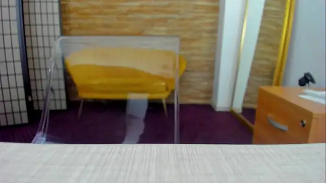 AishaRouhi online show from 2, 11, 2025