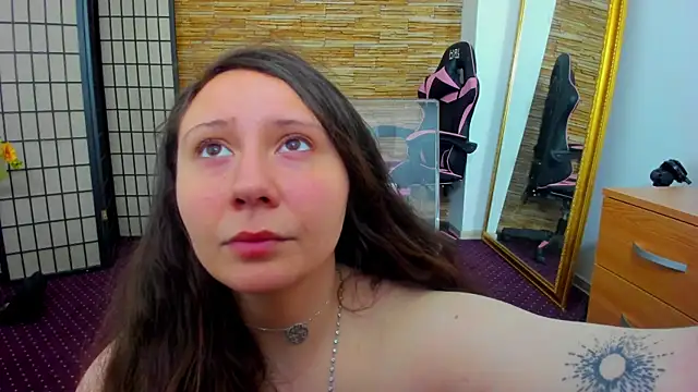 AishaRouhi online show from 18, 12, 2025