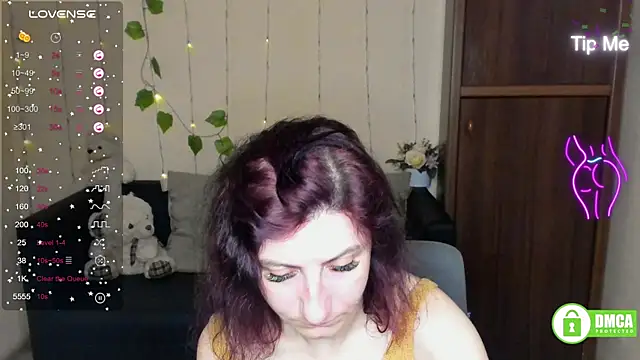 Snapshot of Muse_kitty_jenia chatting on 1, 2, 2025 Muse kitty jenia online show from 1, 2, 2025