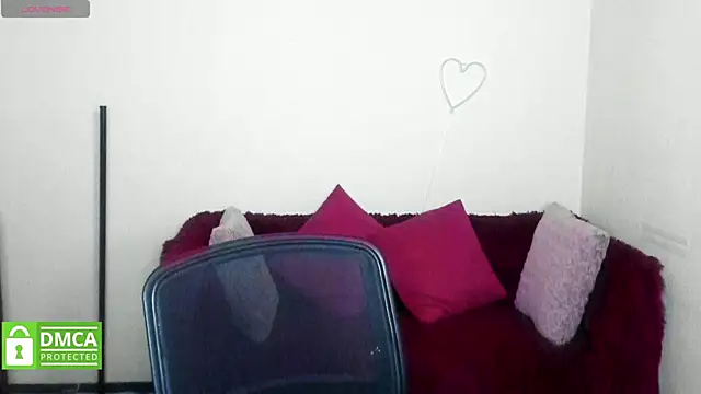 Snapshot of Muse_kitty_jenia chatting on 24, 10, 2025 Muse kitty jenia online show from 24, 10, 2025