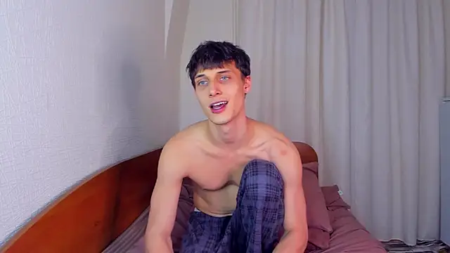 Snapshot of Kent_Ross chatting on 14, 10, 2025 Kent Ross online show from 14, 10, 2025