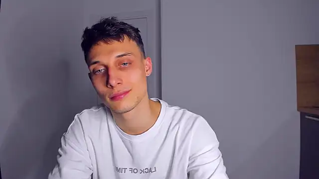 Snapshot of Kent_Ross chatting on 26, 10, 2025 Kent Ross online show from 26, 10, 2025