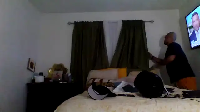 Snapshot of JooveyRose chatting on 4, 10, 2025 JooveyRose online show from 4, 10, 2025