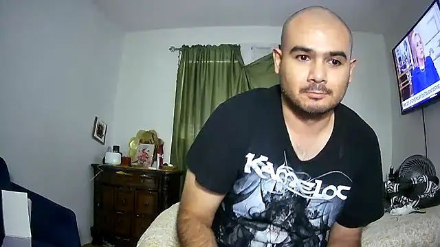 Snapshot of JooveyRose chatting on 5, 10, 2025 JooveyRose online show from 5, 10, 2025