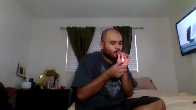Snapshot of JooveyRose chatting on 15, 10, 2025 JooveyRose online show from 15, 10, 2025