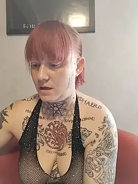 Snapshot of poussichienne chatting on 16, 7, 2026 poussichienne online show from 16, 7, 2026