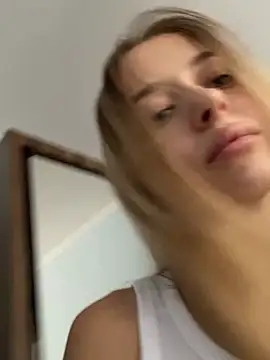 Snapshot of enjoy_my_beauty chatting on 25, 6, 2026 enjoy my beauty online show from 25, 6, 2026