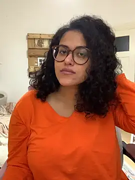 Snapshot of Curvydesifromgermany chatting on 29, 10, 2025 Curvydesifromgermany online show from 29, 10, 2025