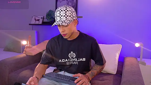 Snapshot of Ken-boy_ chatting on 28, 4, 2026 Ken-boy online show from 28, 4, 2026
