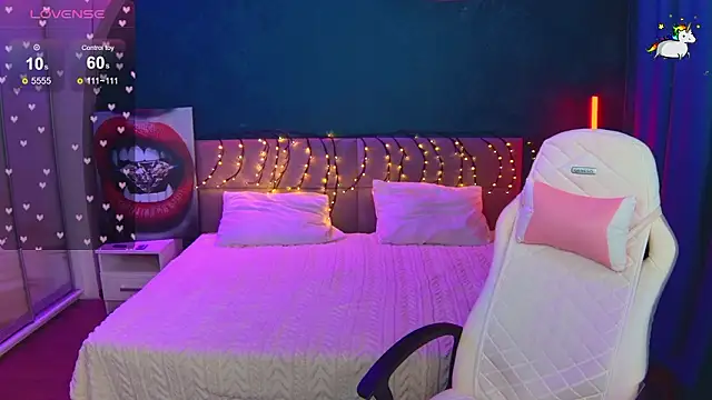 Snapshot of Selenatrend chatting on 5, 2, 2026 Selenatrend online show from 5, 2, 2026