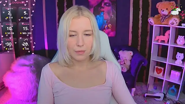 Snapshot of Selenatrend chatting on 11, 2, 2026 Selenatrend online show from 11, 2, 2026