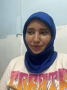 Snapshot of hannahayat chatting on 2, 7, 2026 hannahayat online show from 2, 7, 2026