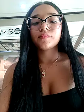 Snapshot of -VICKKY chatting on 15, 1, 2025 -VICKKY online show from 15, 1, 2025