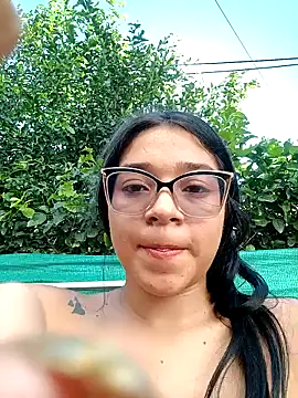 Snapshot of -VICKKY chatting on 22, 1, 2025 -VICKKY online show from 22, 1, 2025