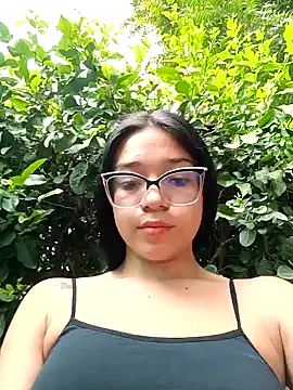 Snapshot of -VICKKY chatting on 31, 1, 2025 -VICKKY online show from 31, 1, 2025