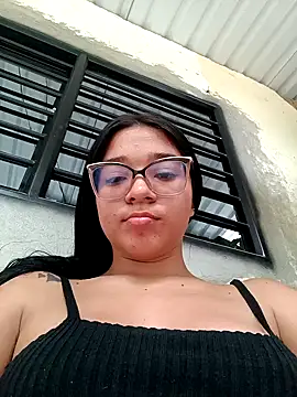Snapshot of -VICKKY chatting on 28, 2, 2025 -VICKKY online show from 28, 2, 2025