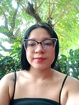 Snapshot of -VICKKY chatting on 21, 3, 2025 -VICKKY online show from 21, 3, 2025