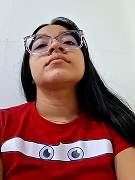 Snapshot of -VICKKY chatting on 3, 2, 2026 -VICKKY online show from 3, 2, 2026