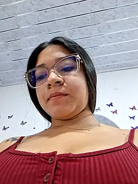 Snapshot of -VICKKY chatting on 23, 6, 2026 -VICKKY online show from 23, 6, 2026